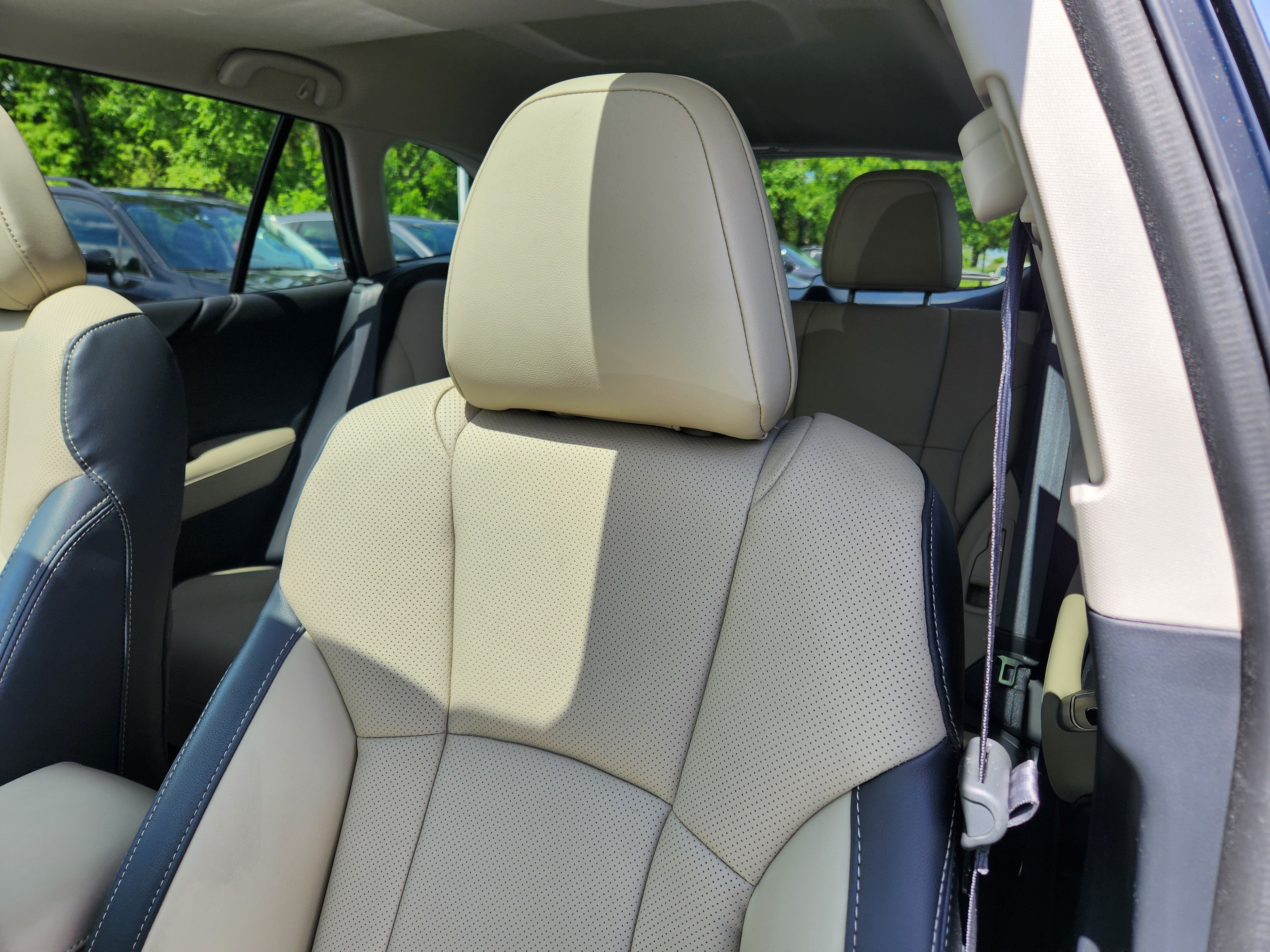 Certified 2025 Subaru Outback Limited AWD/4WD image 11