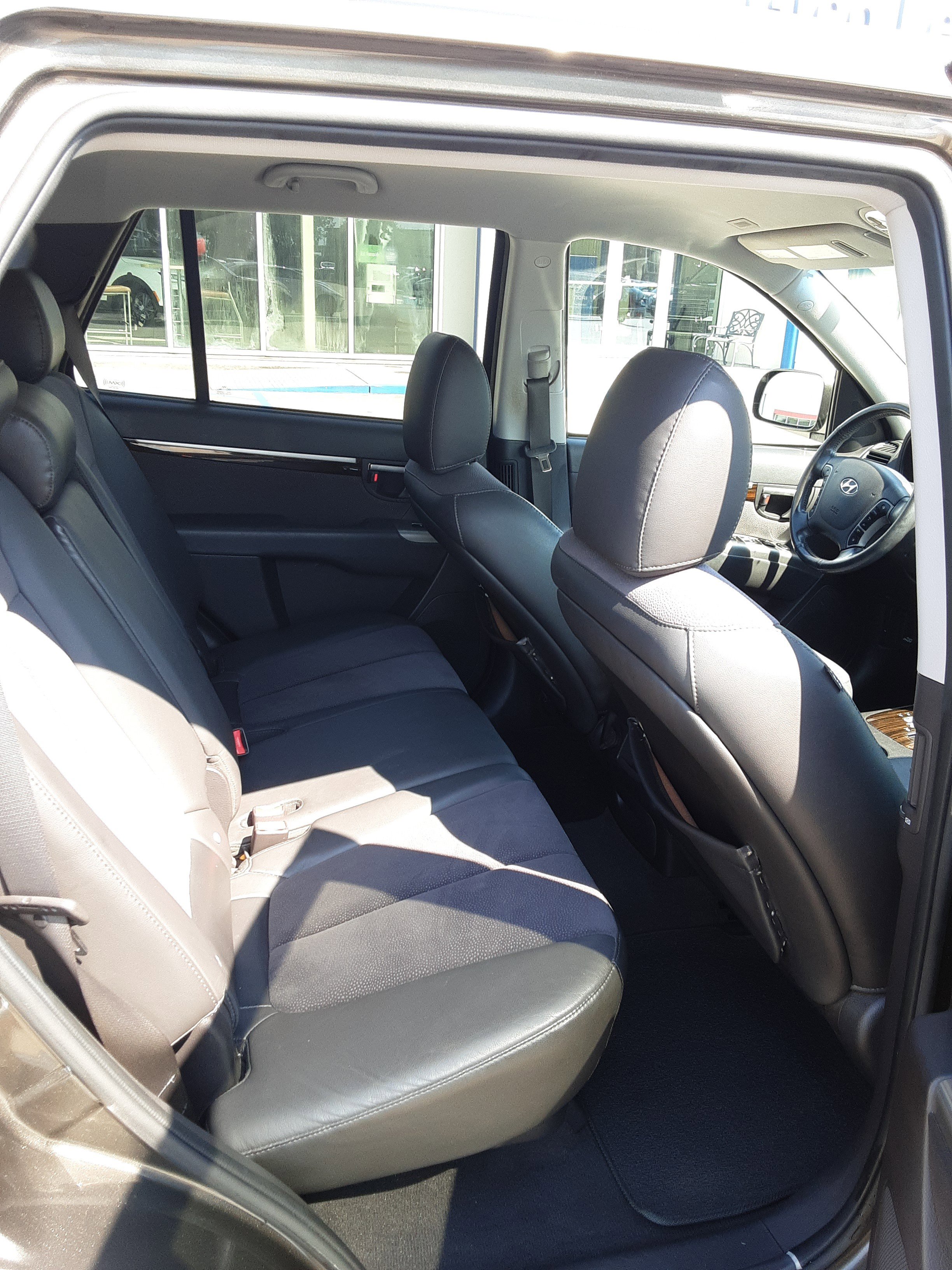 Used 2012 Hyundai Santa Fe SE image 15