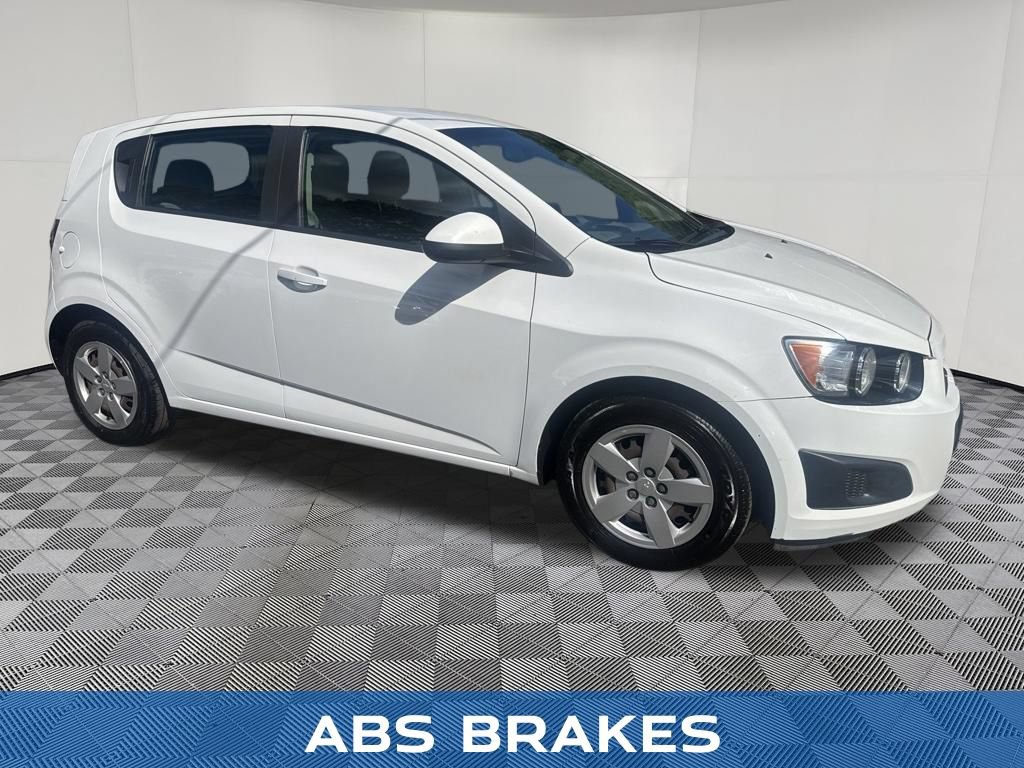 Used 2014 Chevrolet Sonic LS FWD image 6
