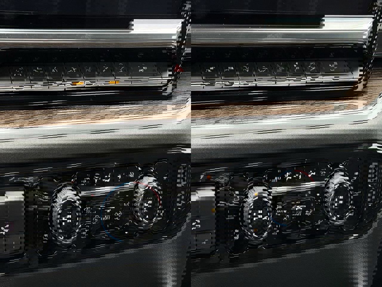 New 2026 Chevrolet Silverado 1500 RST w/ Convenience Package II AWD/4WD image 18