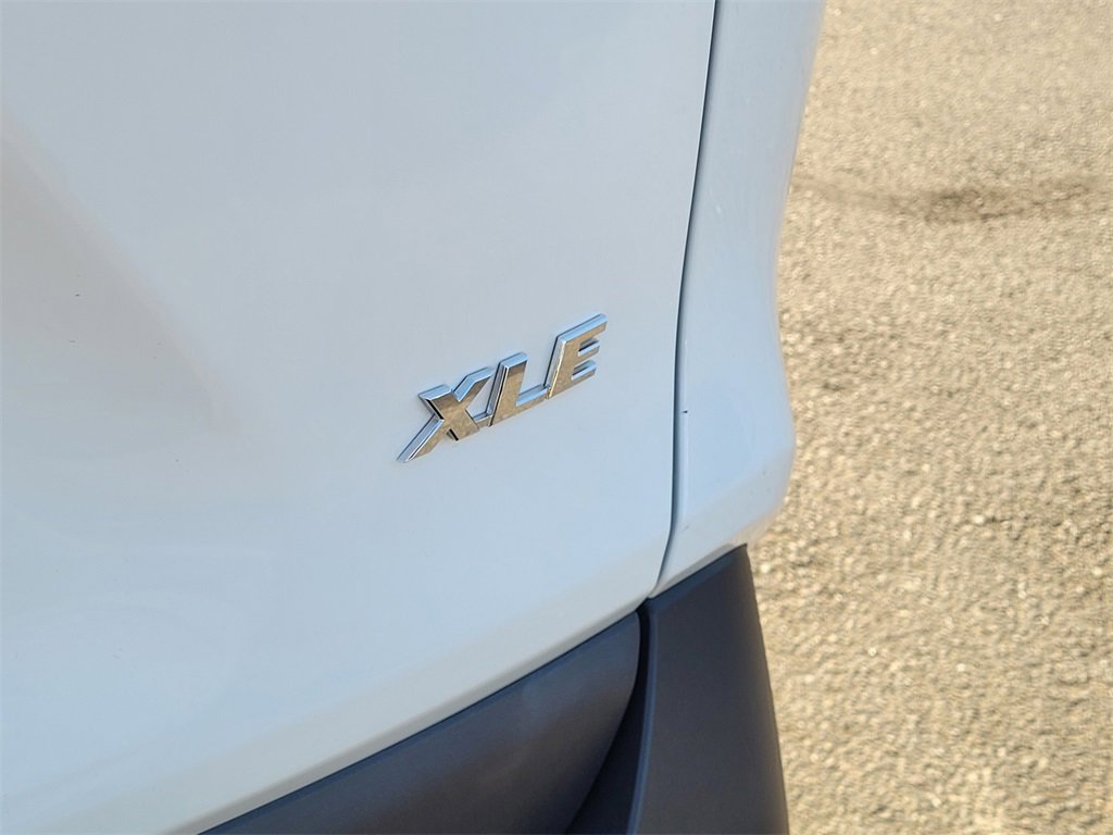 Used 2024 Toyota RAV4 XLE image 7