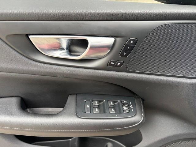 Used 2024 Volvo S60 B5 Core image 27