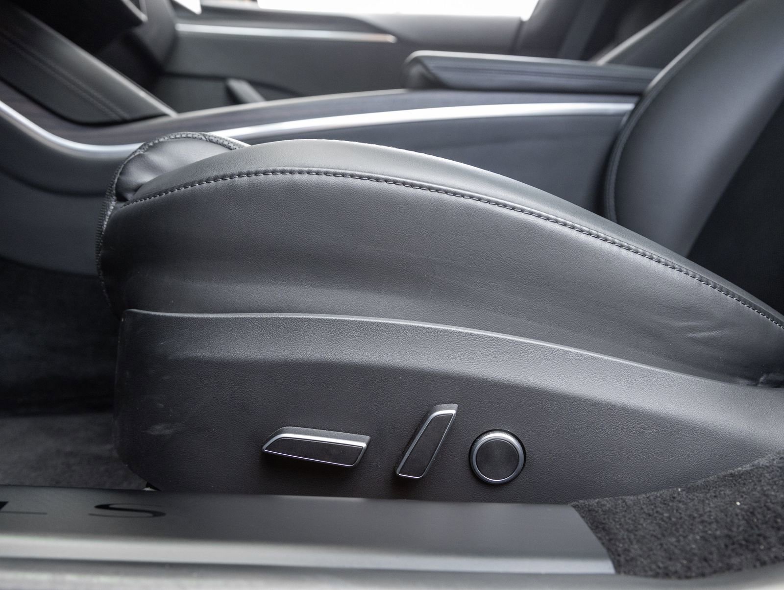 Used 2023 Tesla Model S image 20