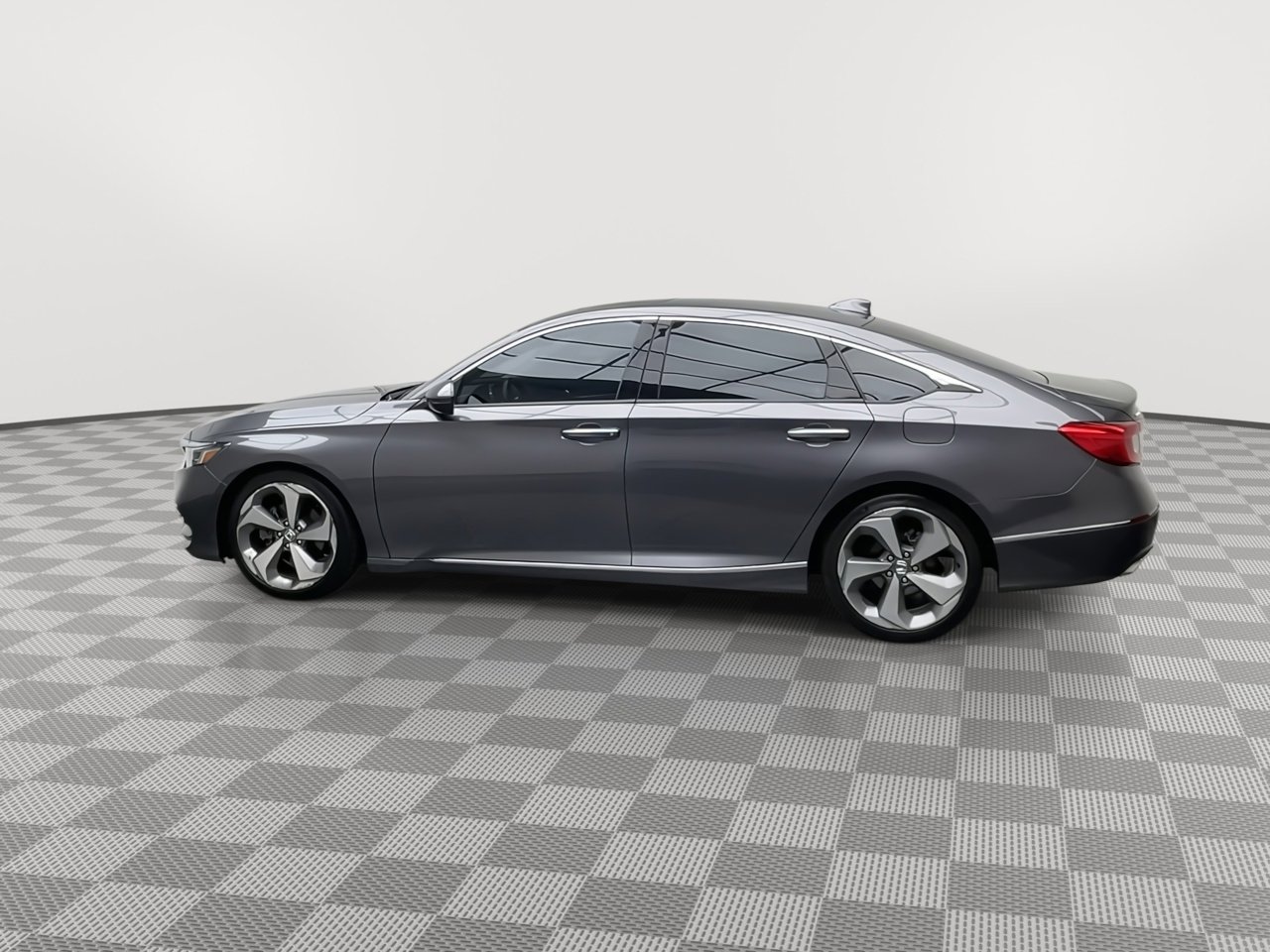 Used 2018 Honda Accord Touring image 37