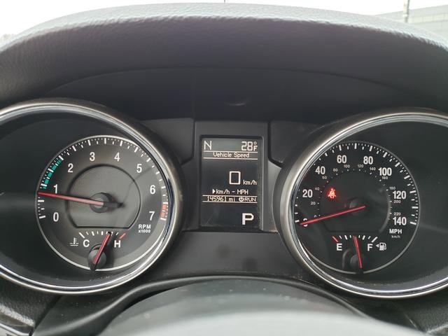 Used 2012 Jeep Grand Cherokee Laredo w/ Laredo E Group image 22