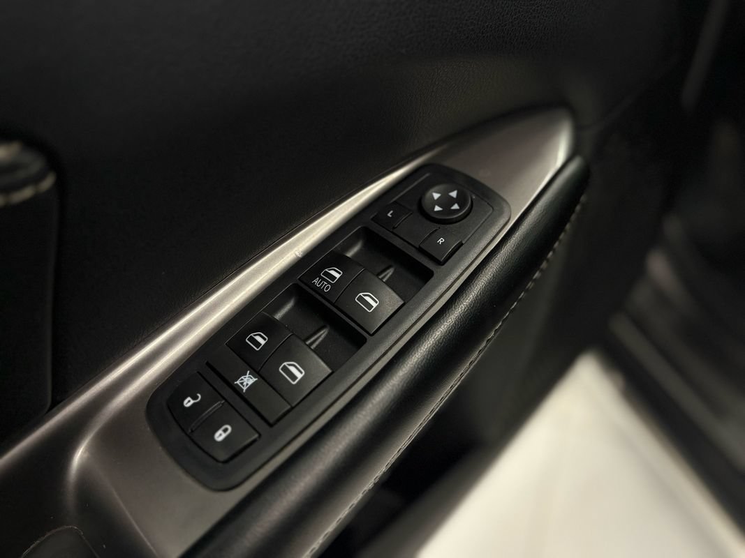 Used 2017 Dodge Journey Crossroad FWD image 27