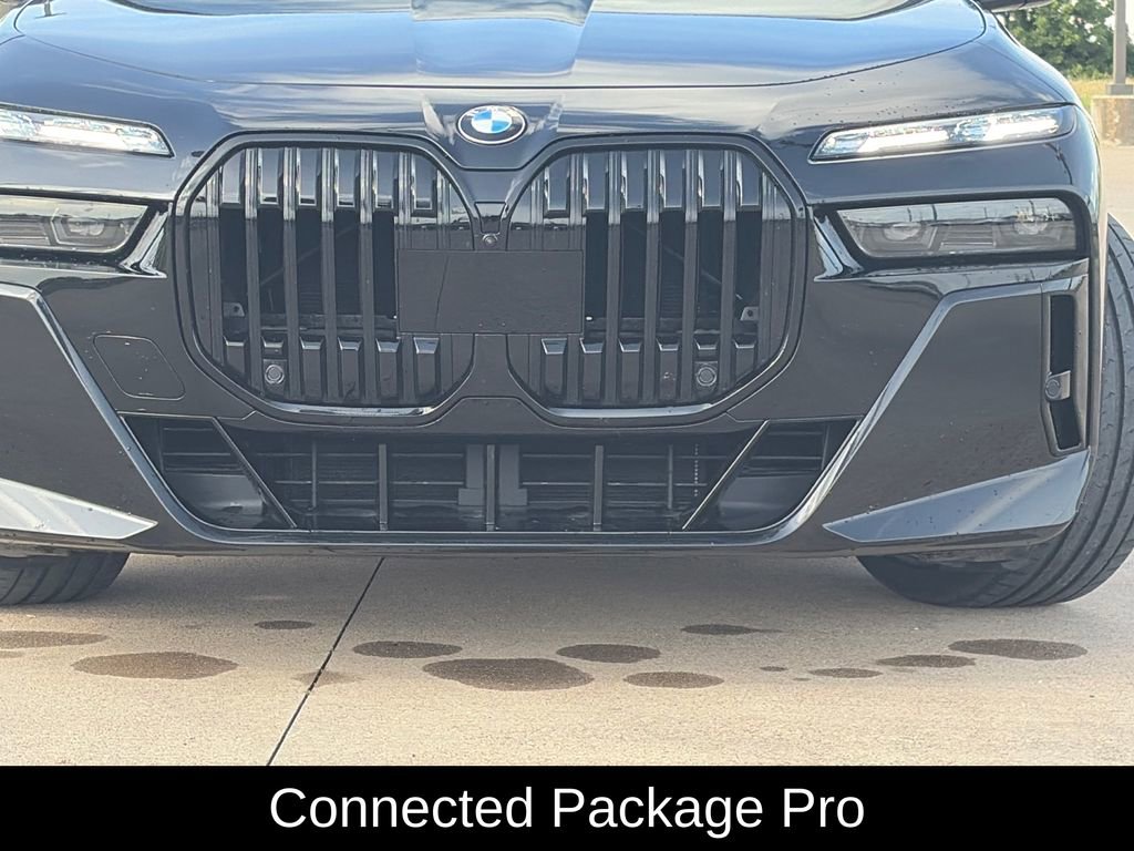 Used 2024 BMW 760i xDrive w/ Executive Package AWD/4WD image 3