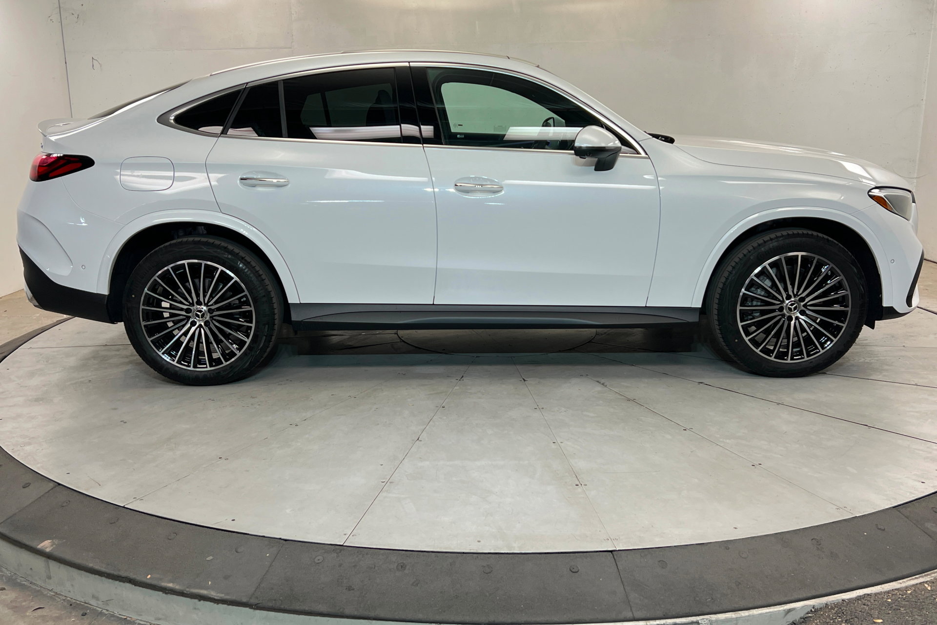 New 2026 Mercedes-Benz GLC 300 4MATIC image 6