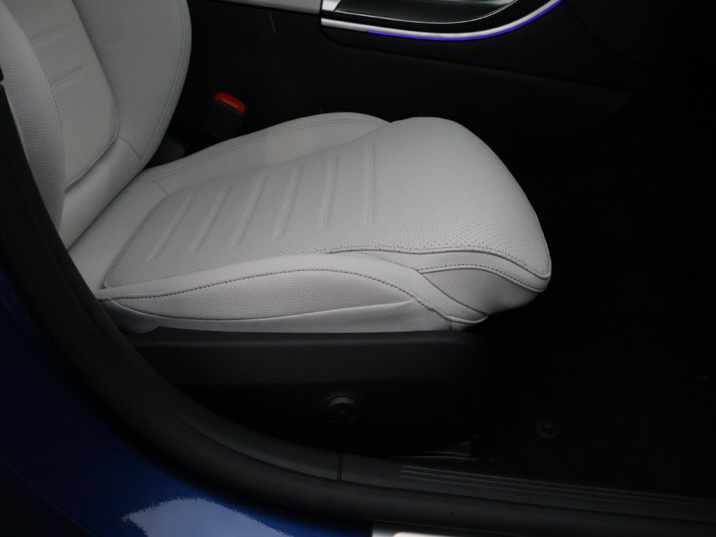 New 2026 Mercedes-Benz C 300 4MATIC Sedan image 10