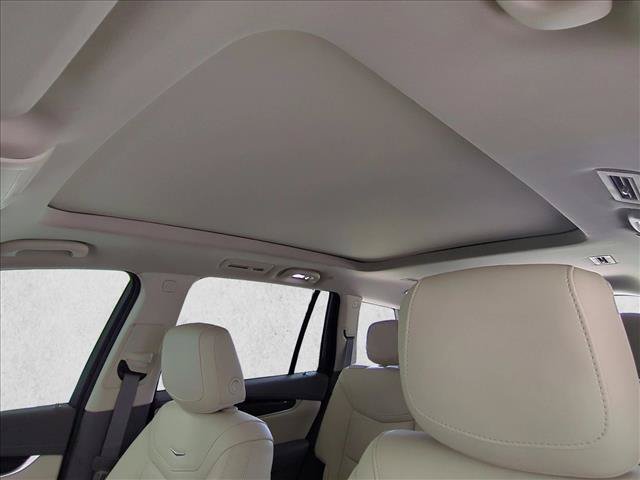 Used 2025 Cadillac XT6 Premium Luxury w/ Technology Package FWD image 16