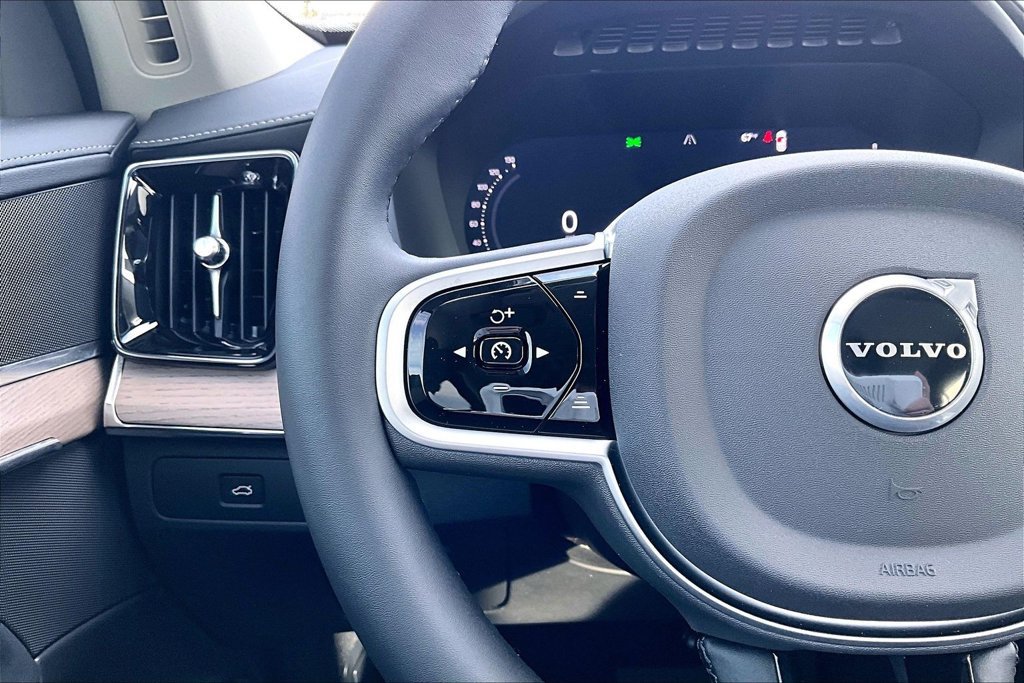 New 2026 Volvo XC90 B6 Core AWD/4WD image 14