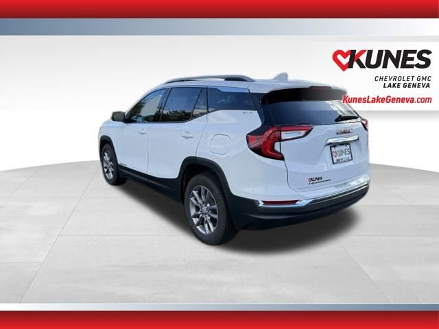 Used 2024 GMC Terrain SLT image 10