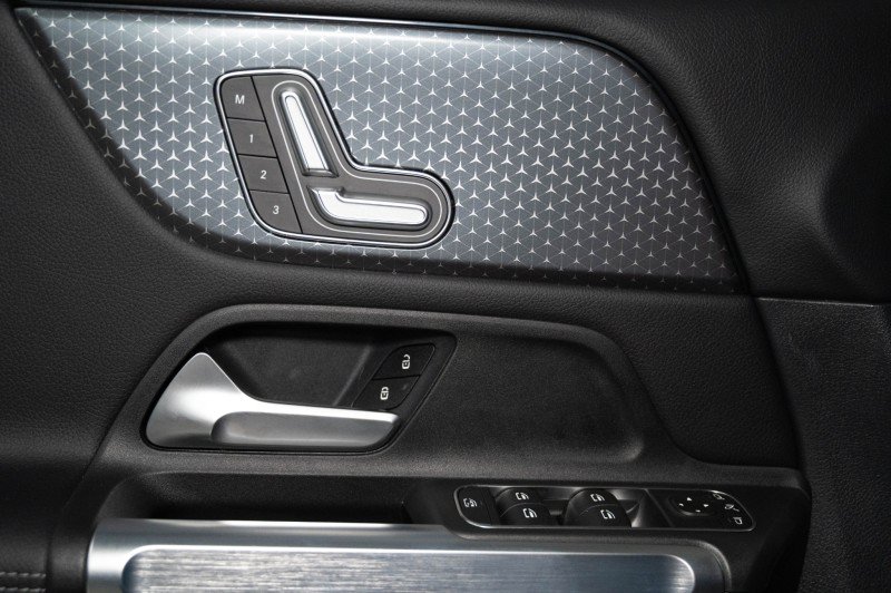 Certified 2026 Mercedes-Benz GLB 250 4MATIC image 24