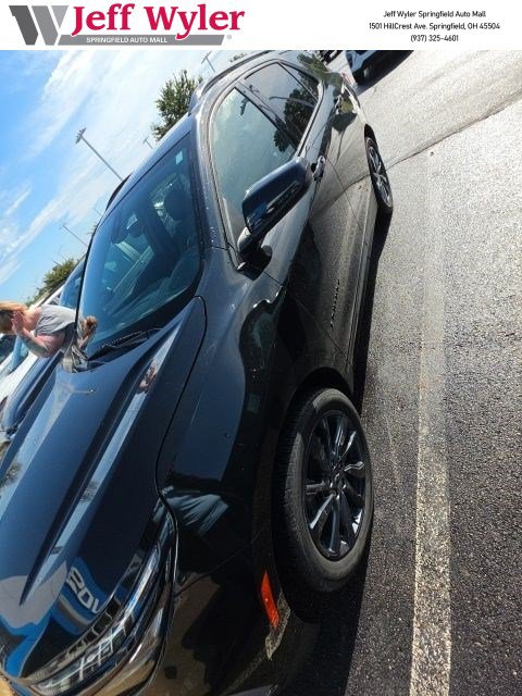 Used 2024 Chevrolet Equinox RS