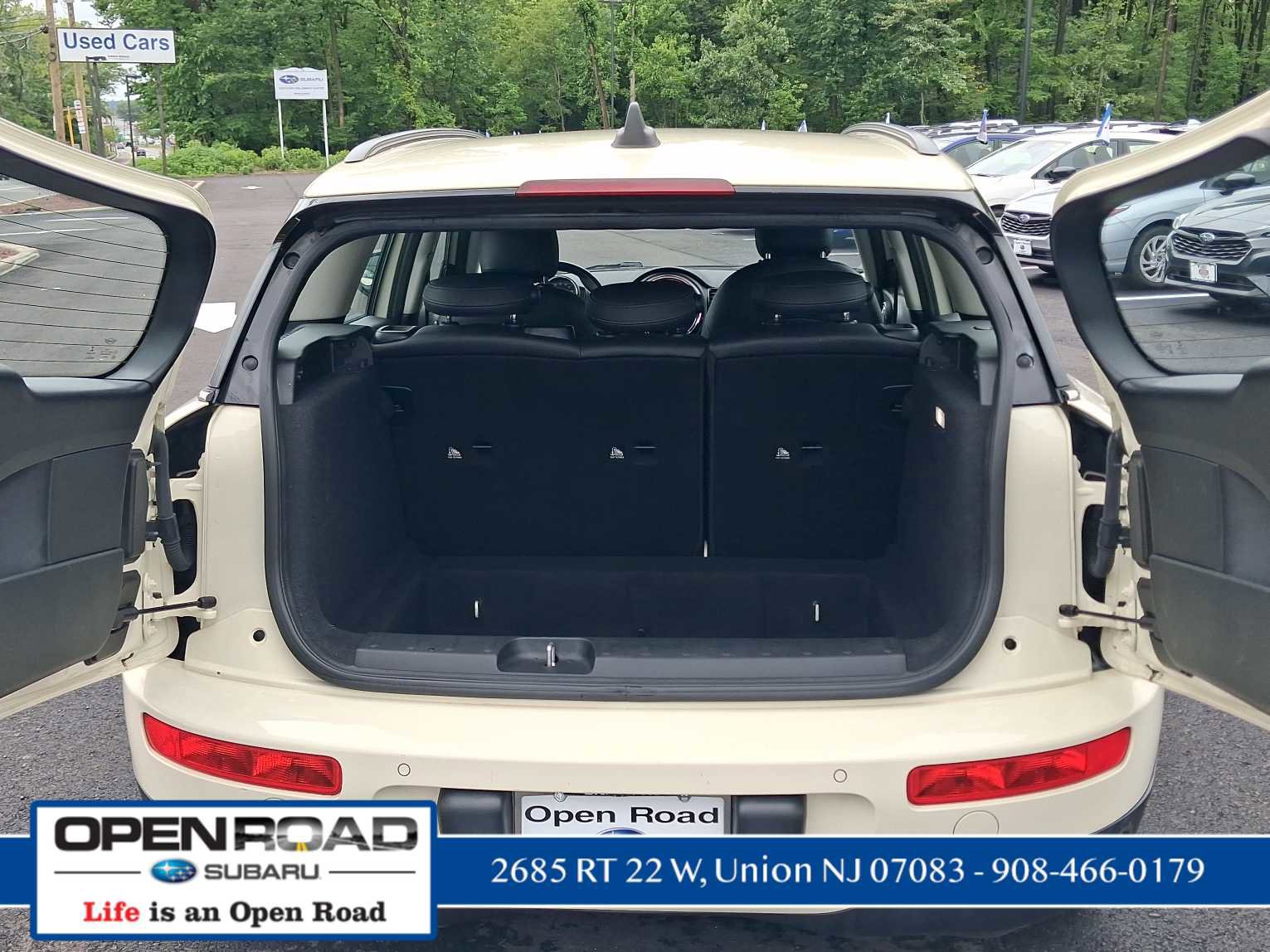 Used 2019 MINI Cooper Clubman ALL4 AWD/4WD image 24