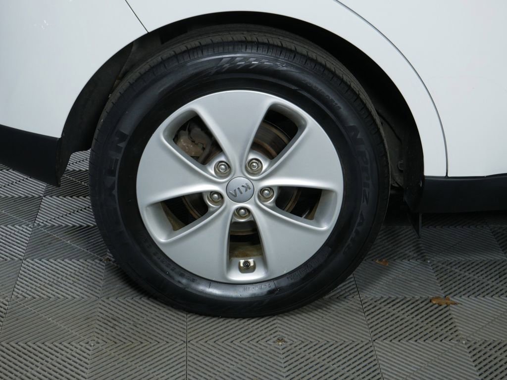 Used 2016 Kia Soul Base image 11