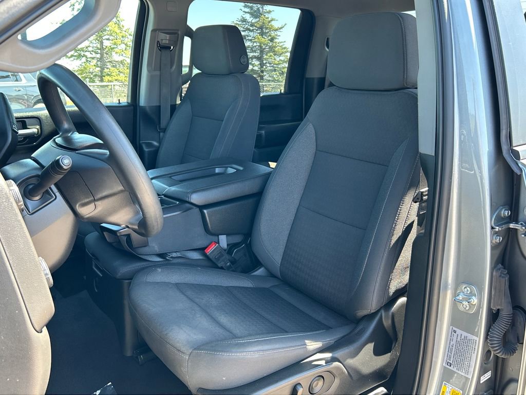 Used 2025 Chevrolet Silverado 2500 Custom w/ Custom Value Package AWD/4WD image 16