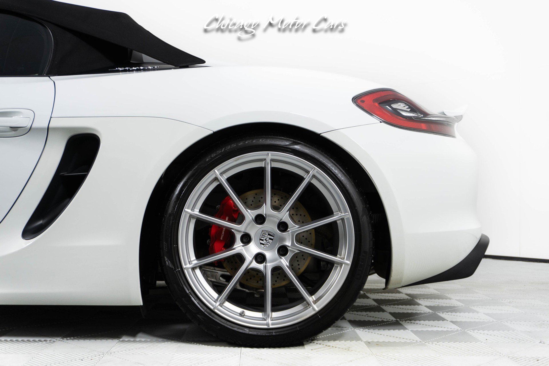 Used 2016 Porsche Boxster Spyder image 48