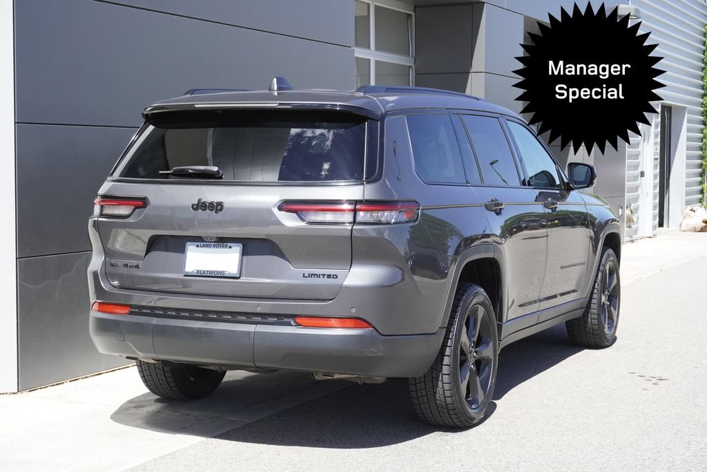 Used 2022 Jeep Grand Cherokee L Limited w/ Black Appearance Package AWD/4WD image 2