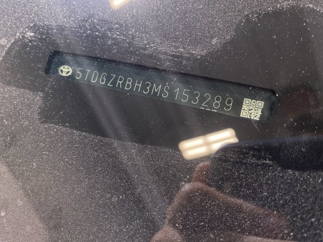 Used 2021 Toyota Highlander XLE AWD/4WD image 30
