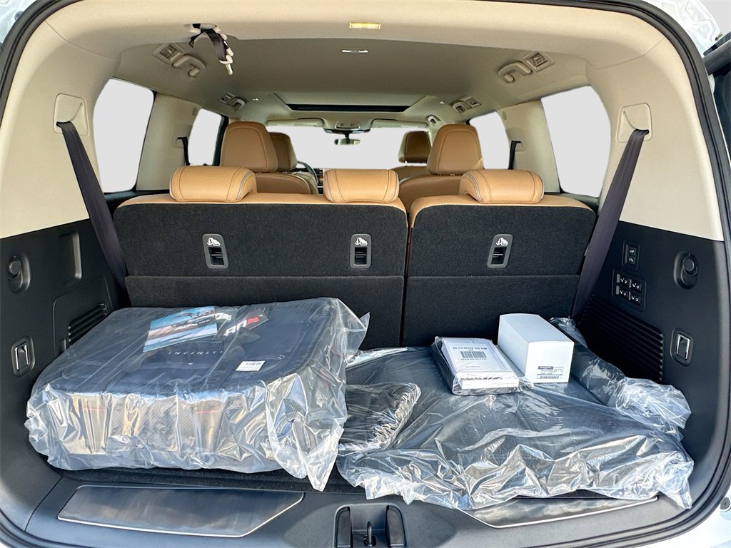 New 2026 INFINITI QX80 Luxe w/ Cargo Package image 28
