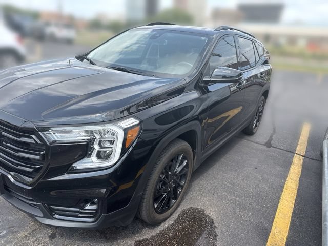 Used 2023 GMC Terrain SLT w/ GMC Pro Grade Package