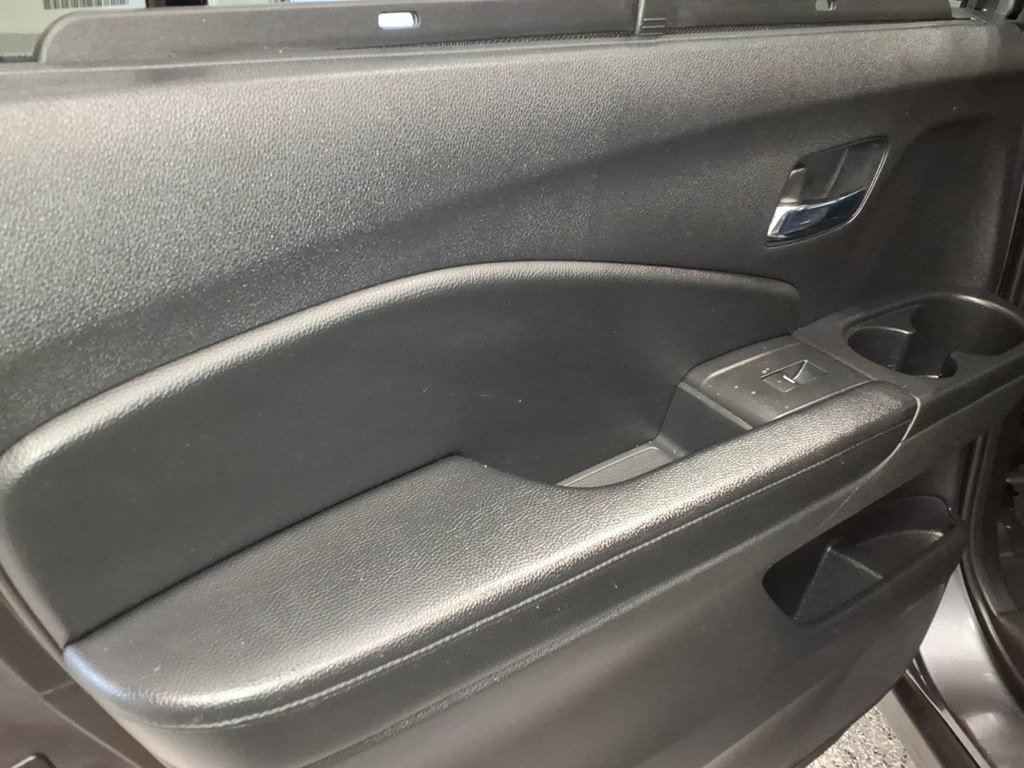 Used 2019 Honda Pilot AWD Touring image 11