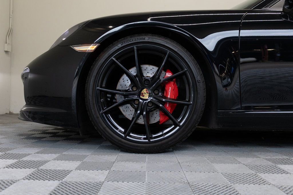 Used 2017 Porsche 911 Carrera S image 11