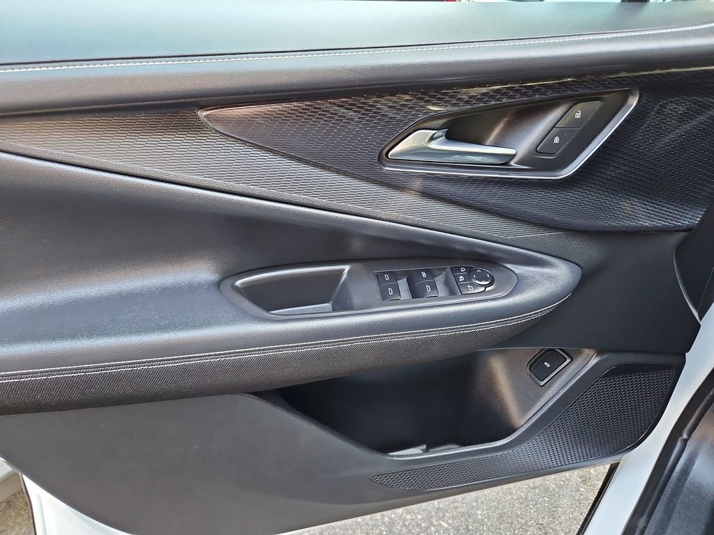 Used 2025 Chevrolet Blazer EV LT FWD image 26