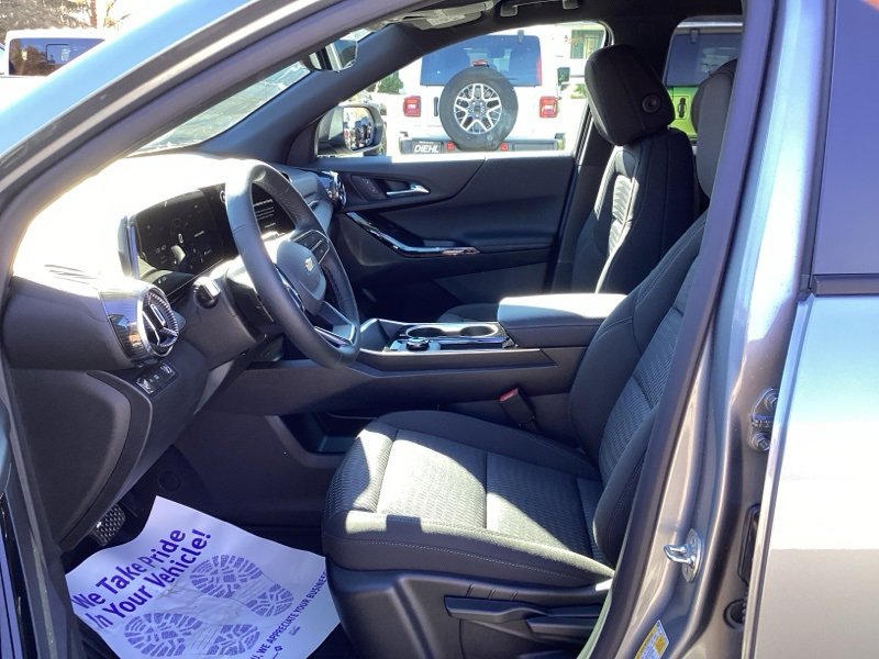 New 2026 Chevrolet Equinox LT w/ Safety and Technology Package image 25