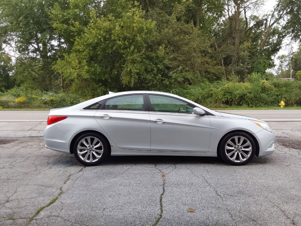 Used 2012 Hyundai Sonata SE FWD image 4