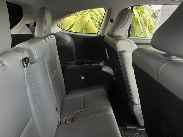 Used 2021 Toyota Highlander XLE image 7