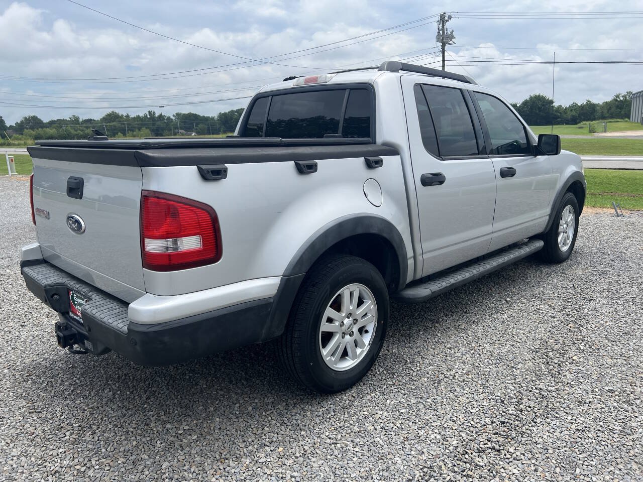 Used 2010 Ford Explorer Sport Trac XLT RWD image 5