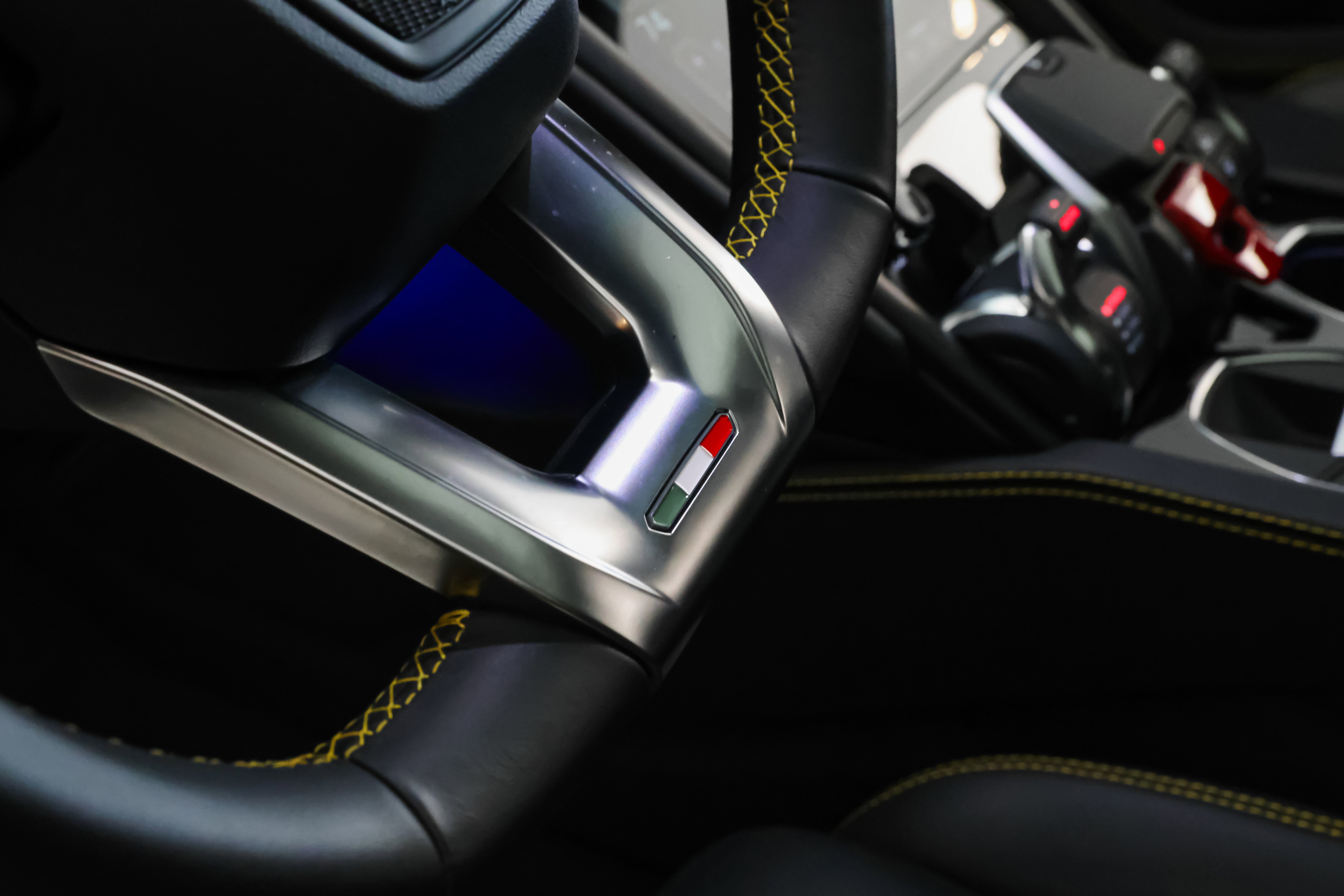 Used 2024 Lamborghini Urus S image 18