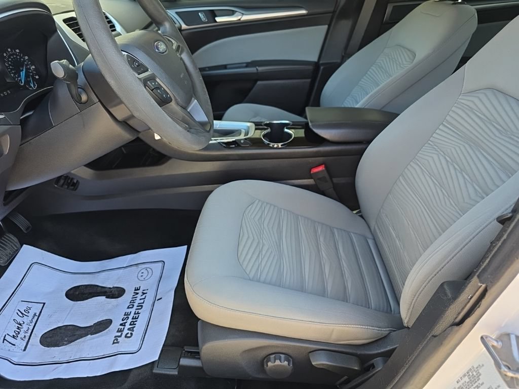 Used 2016 Ford Fusion S FWD image 15