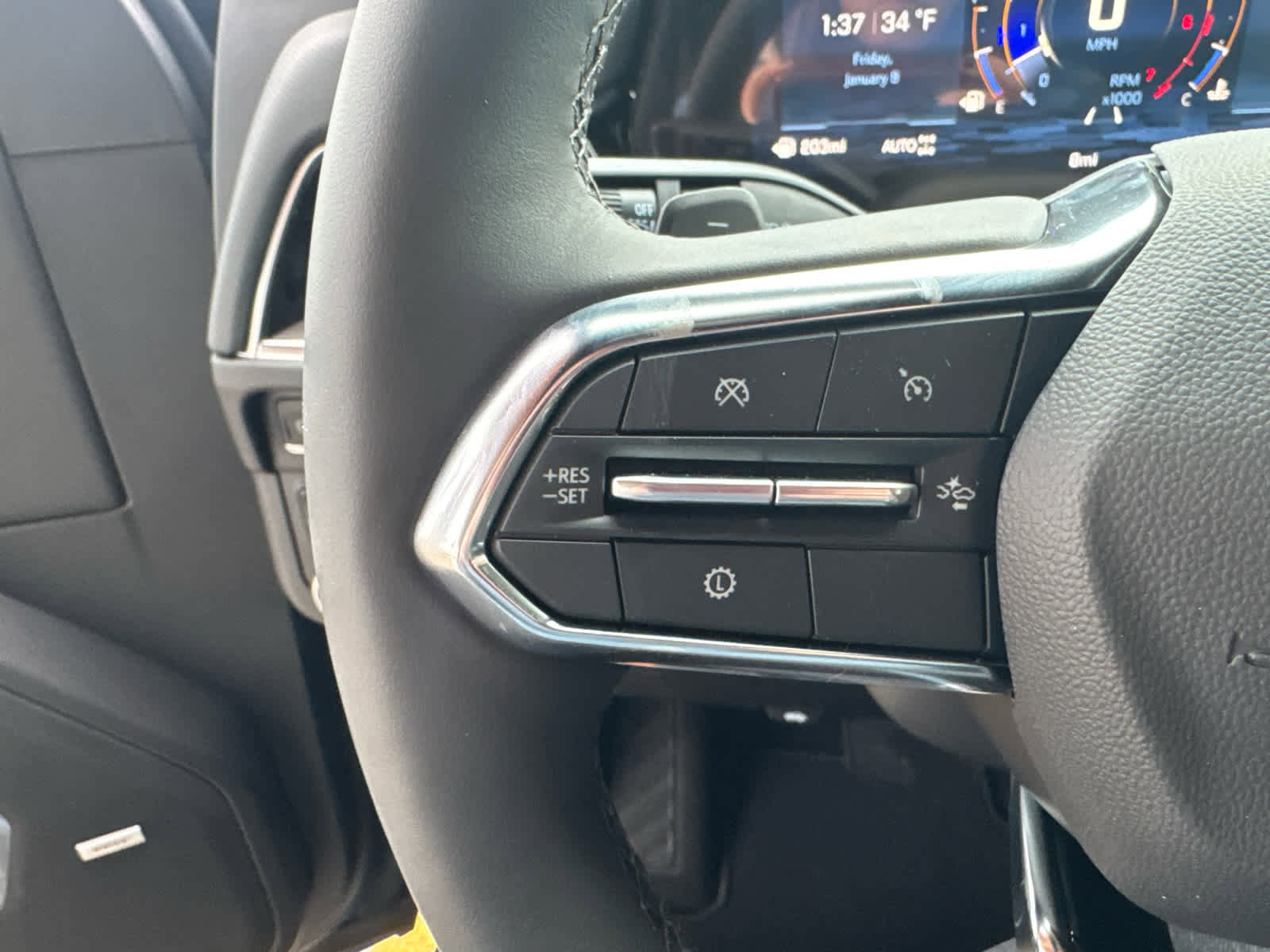 New 2026 Chevrolet Suburban Premier image 27