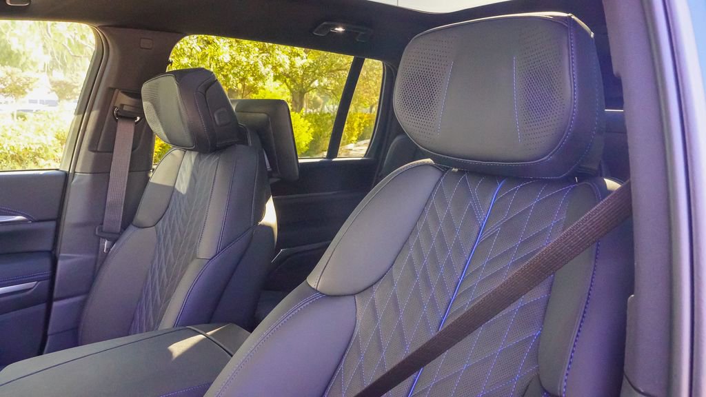 New 2026 Cadillac Escalade IQ Luxury 1 AWD/4WD image 16