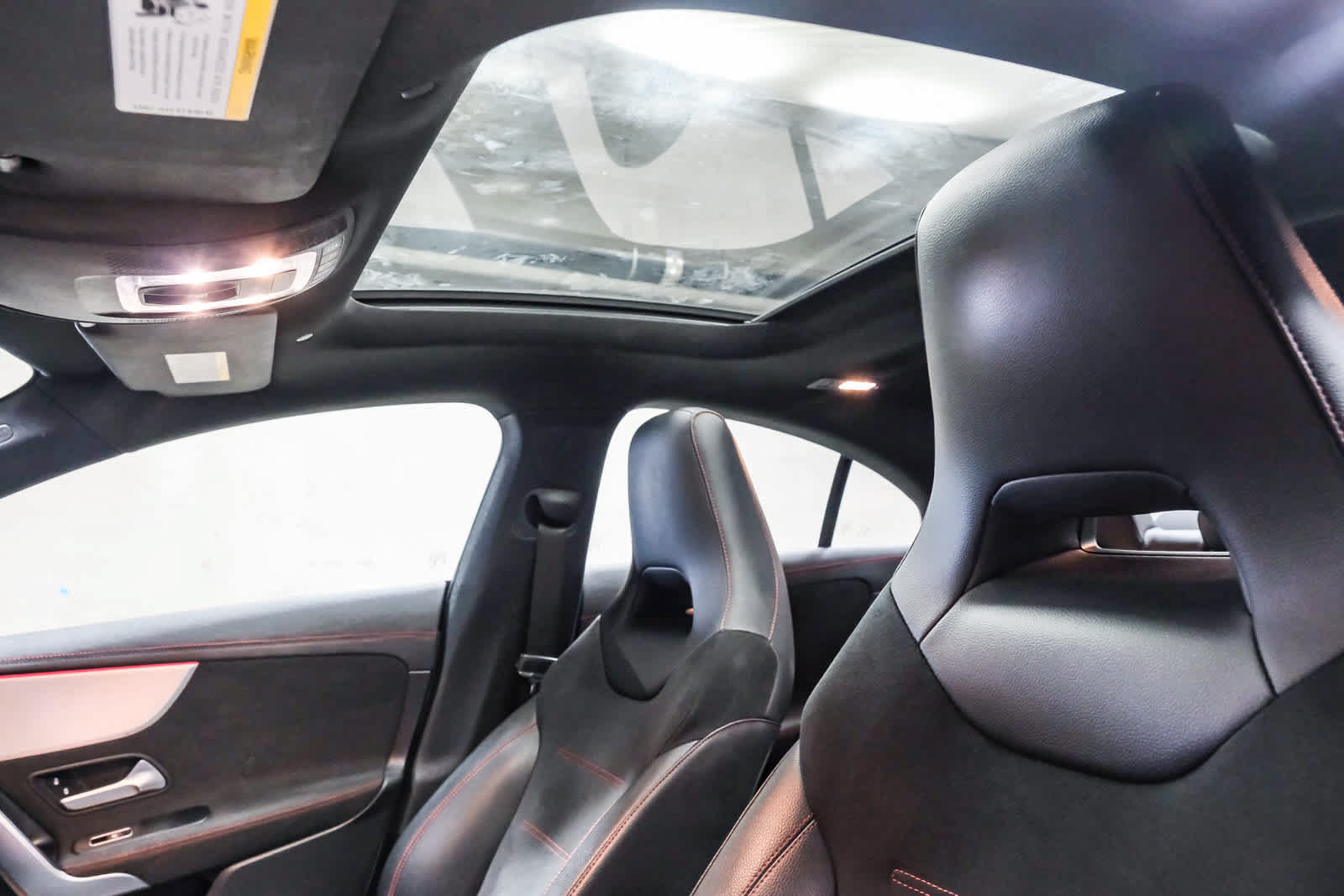 Used 2022 Mercedes-Benz CLA 250 image 31