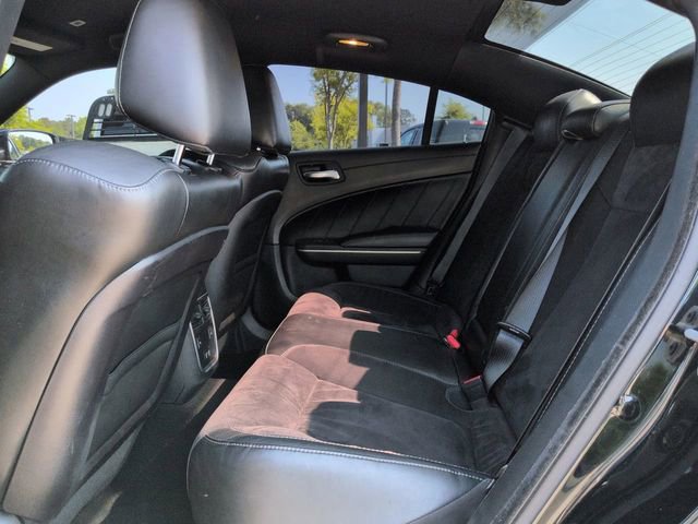Used 2019 Dodge Charger R/T w/ Plus Group RWD image 16