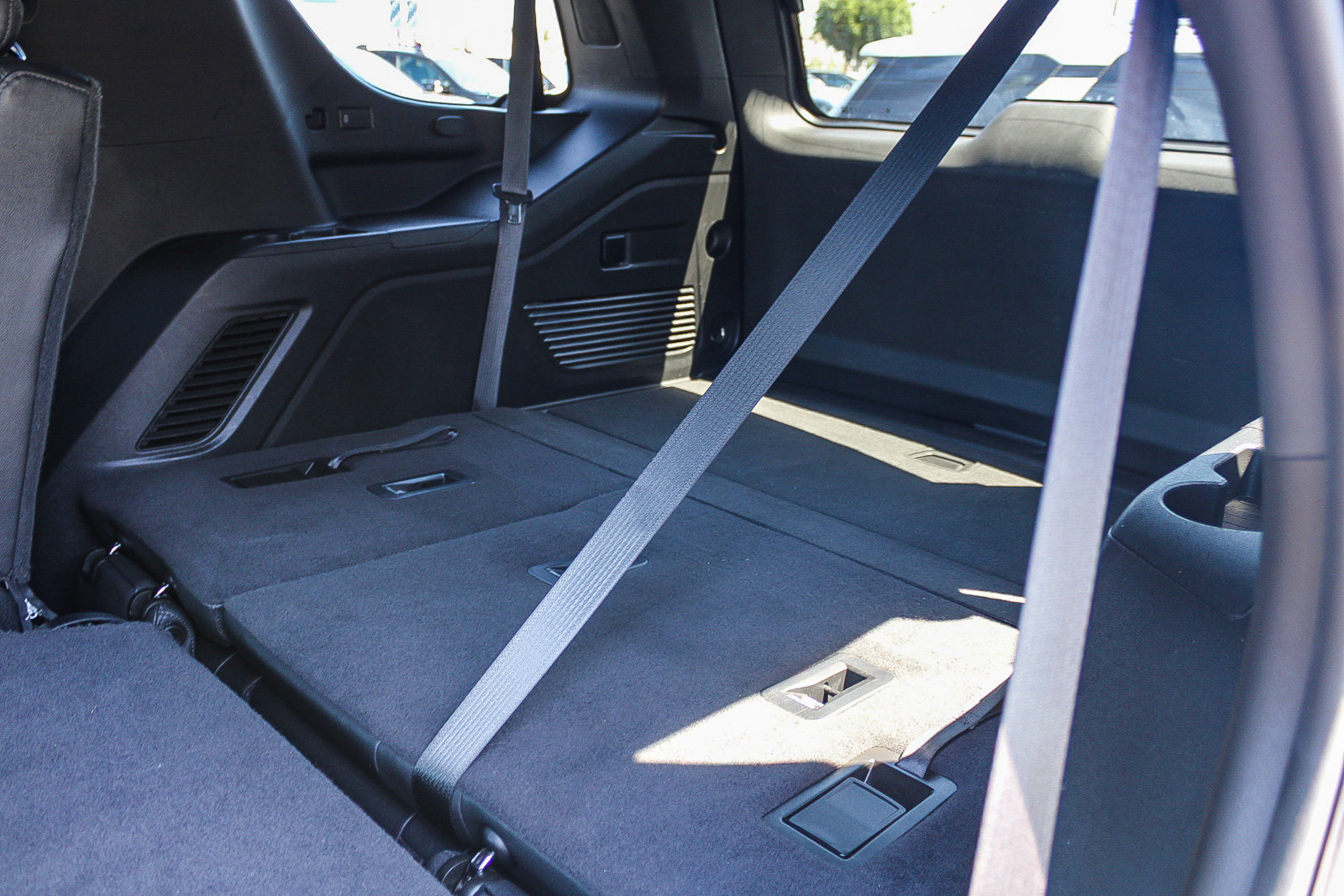 Used 2024 Chevrolet Tahoe LT AWD/4WD image 21