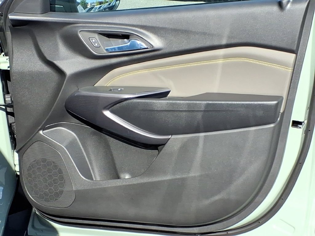 New 2026 Chevrolet Trax ACTIV w/ Driver Confidence Package FWD image 19
