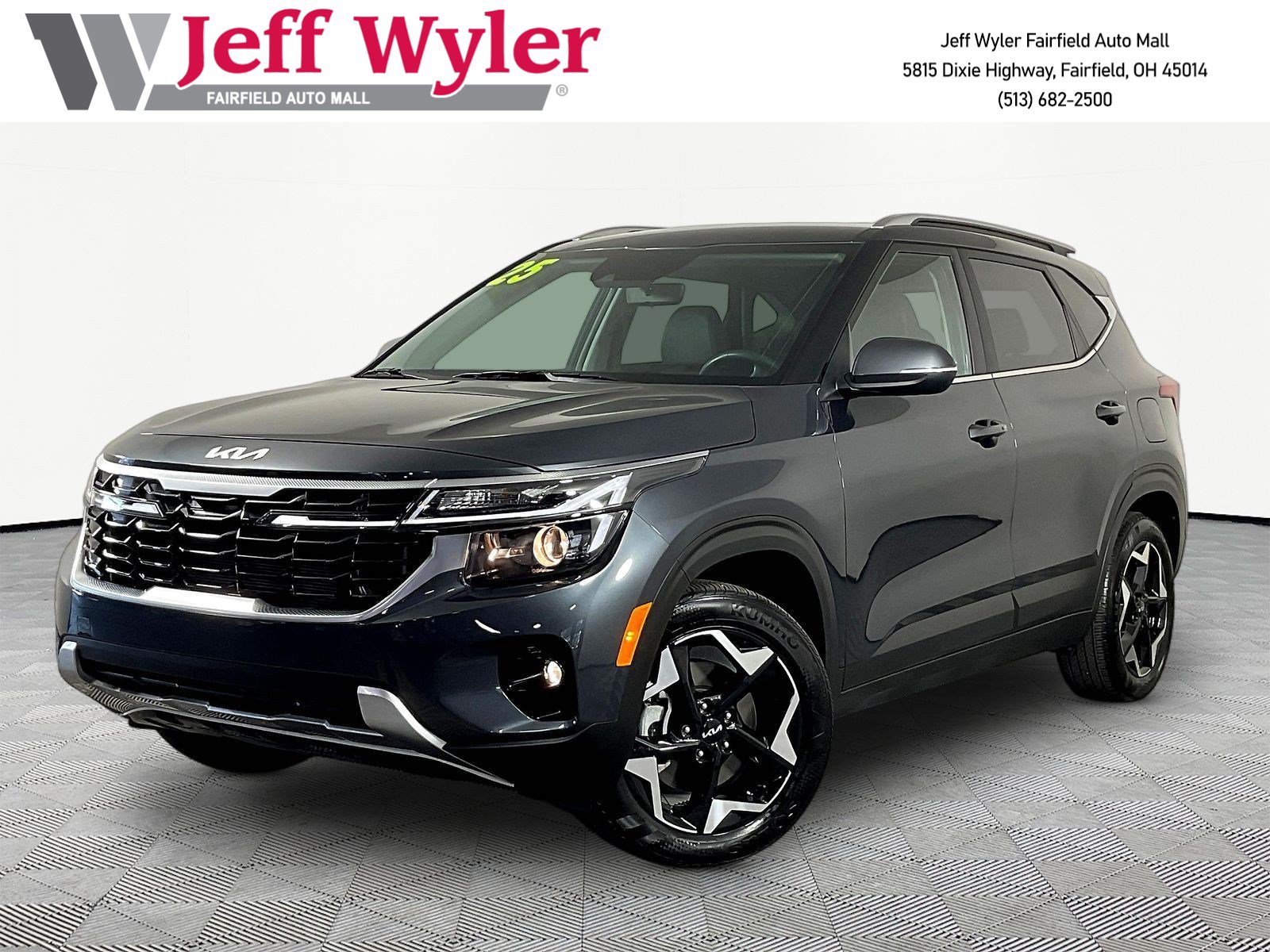 Used 2025 Kia Seltos EX AWD/4WD image 1