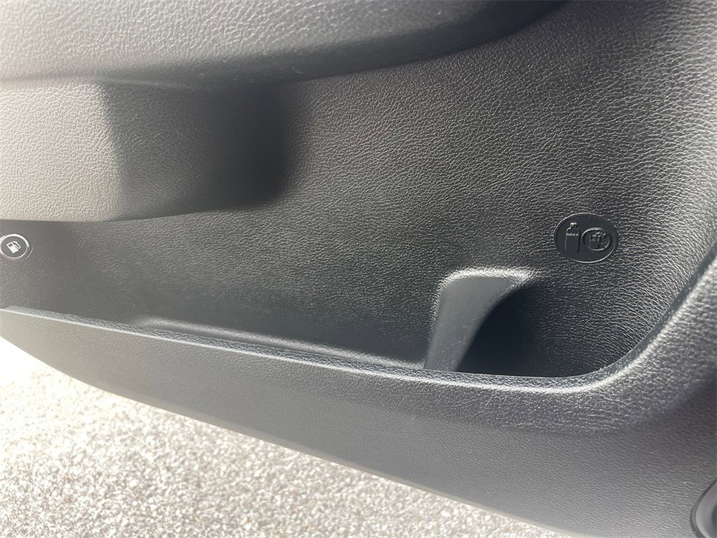 Used 2018 Dodge Charger GT image 32