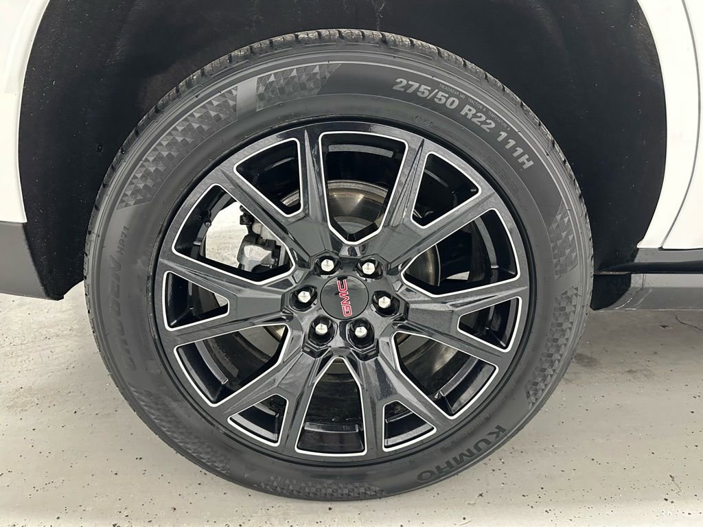 Used 2025 GMC Yukon Denali w/ Sun & Power Step Package image 63