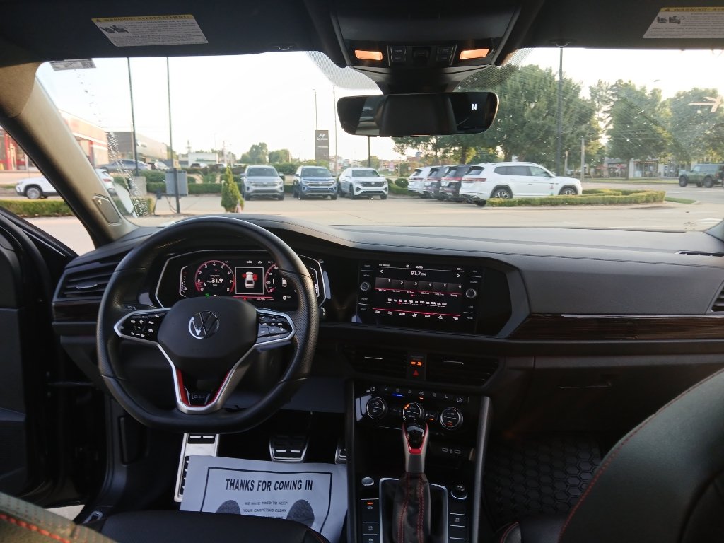 Used 2024 Volkswagen Jetta GLI Autobahn FWD image 23