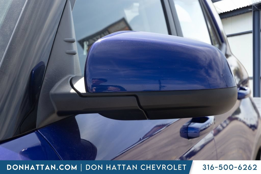 Used 2025 Hyundai Venue SEL FWD image 29