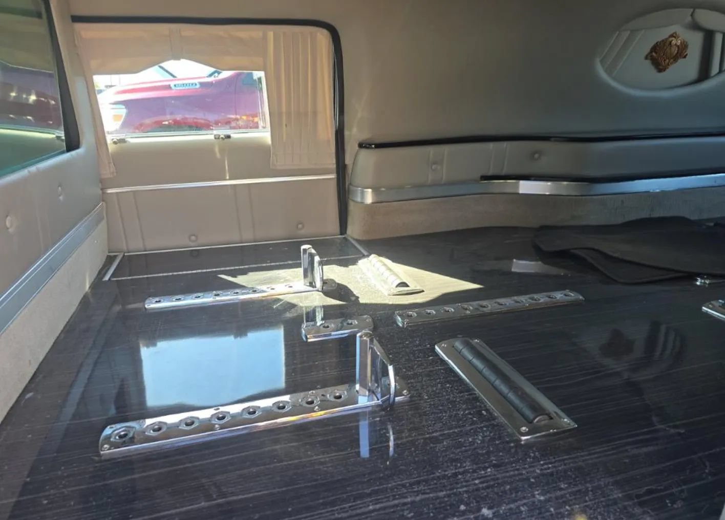 Used 2015 Cadillac XTS Hearse FWD image 9