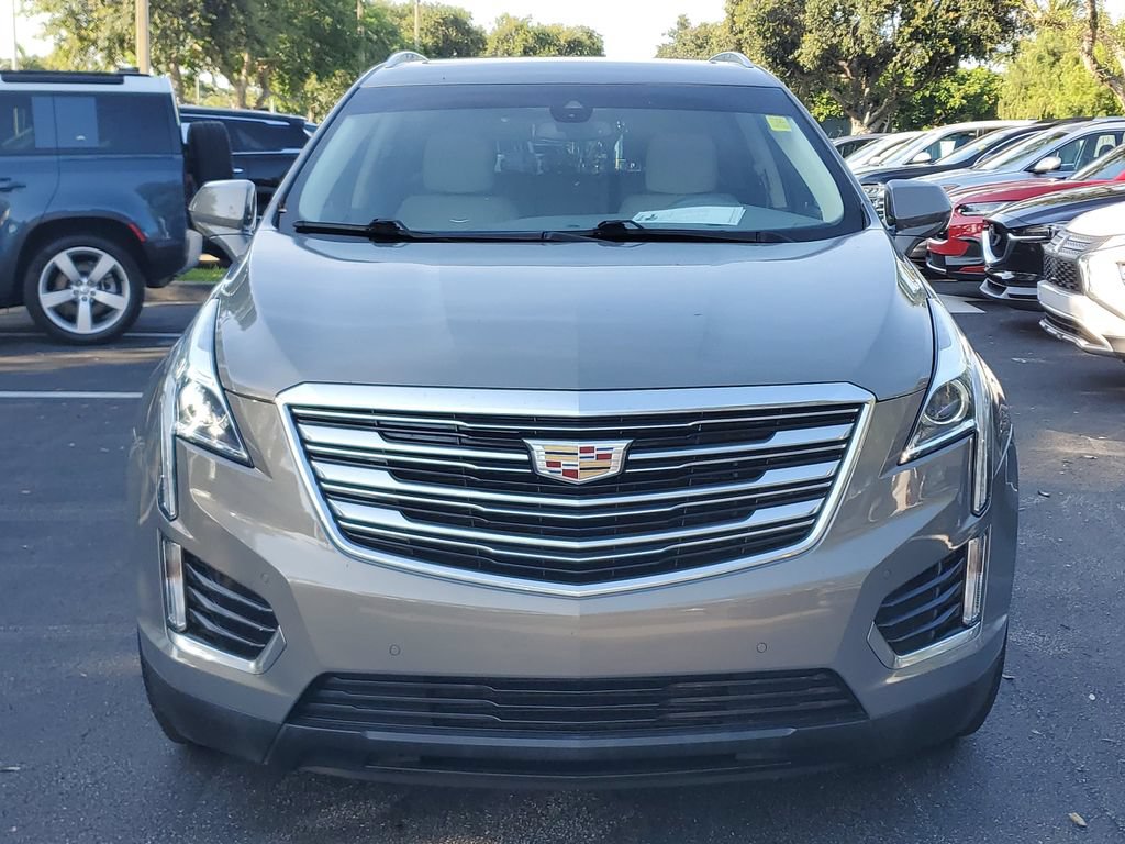 Certified 2018 Cadillac XT5 Luxury w/ Driver Awareness Package FWD image 8