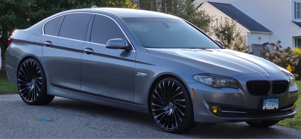 Used 2011 BMW 528i Sedan RWD image 9