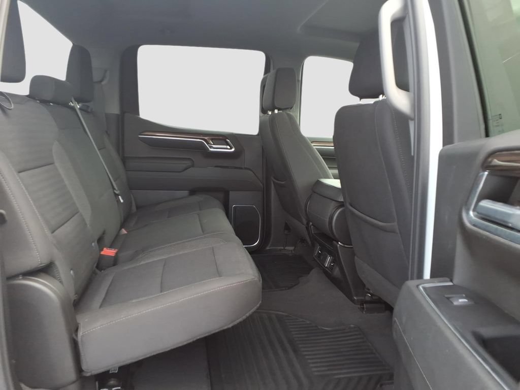 Used 2023 Chevrolet Silverado 1500 LT AWD/4WD image 12
